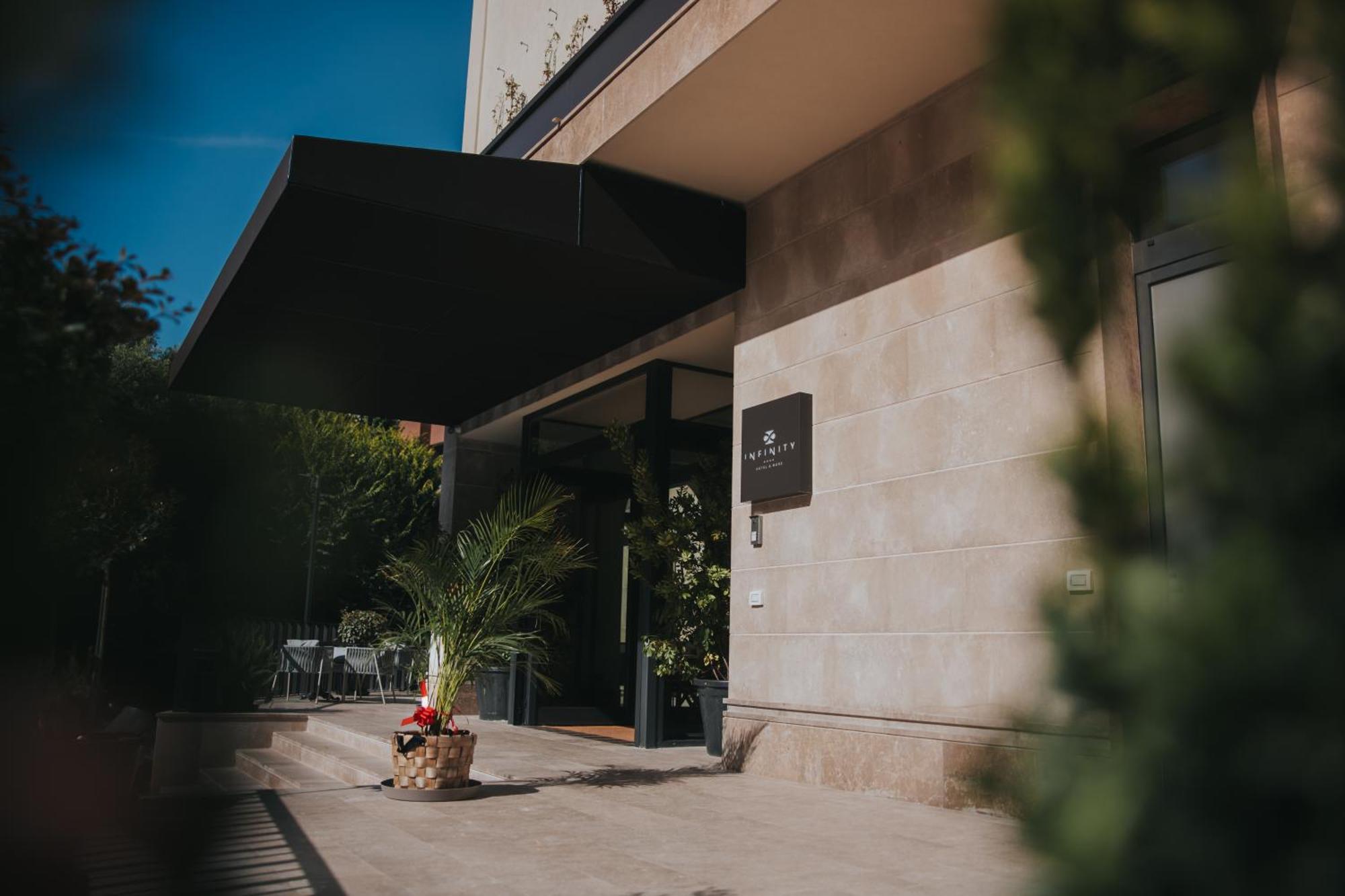 Infinity Hotel & More Budva Exterior foto