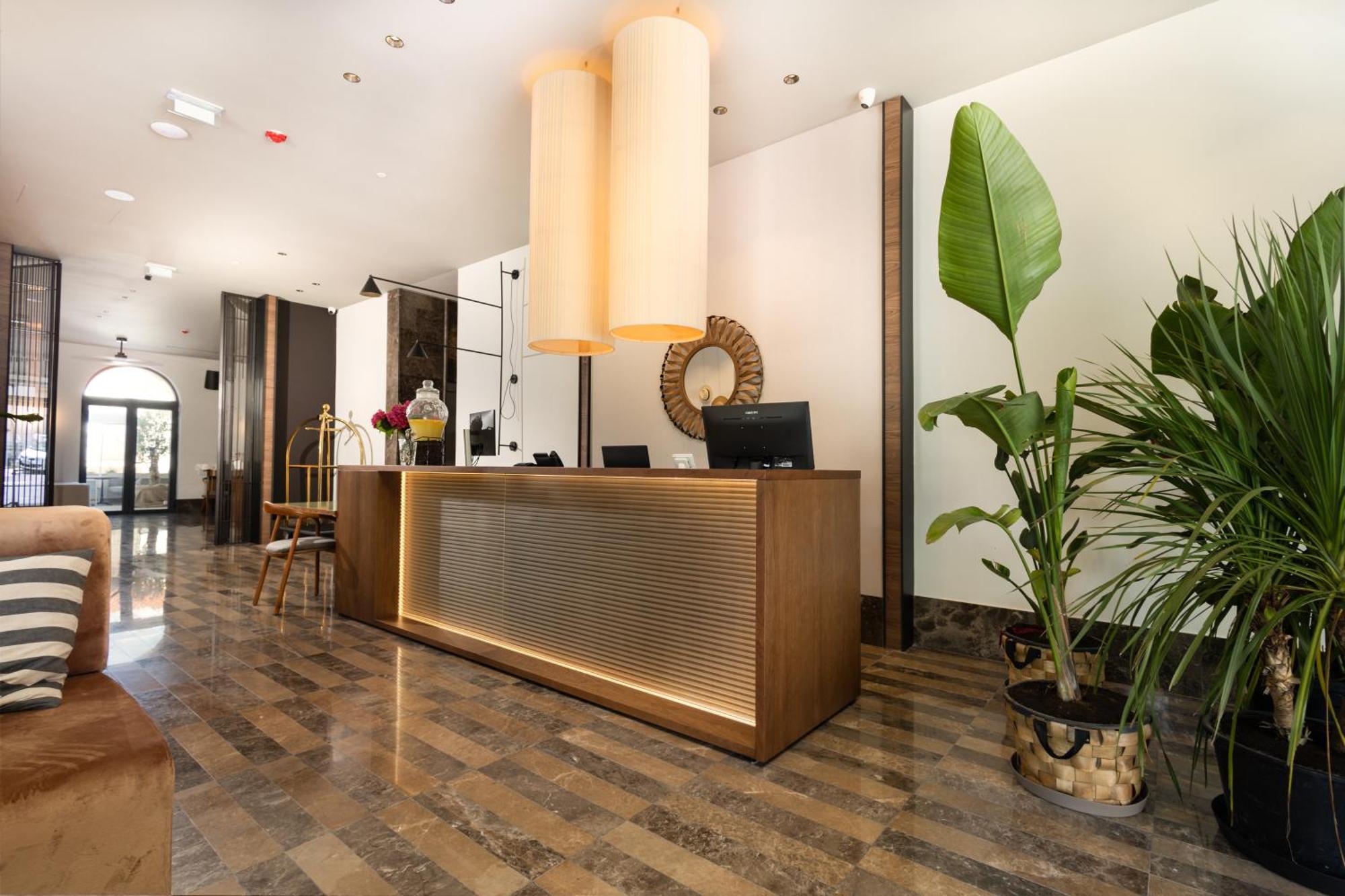 Infinity Hotel & More Budva Exterior foto